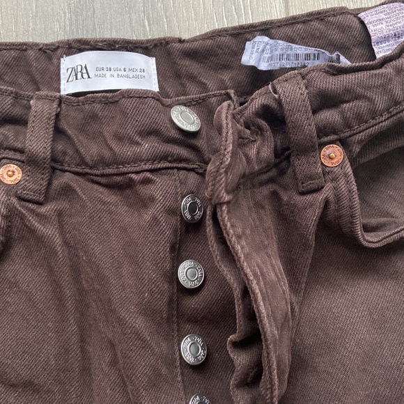 Brown Jeans - Picture 2 of 2